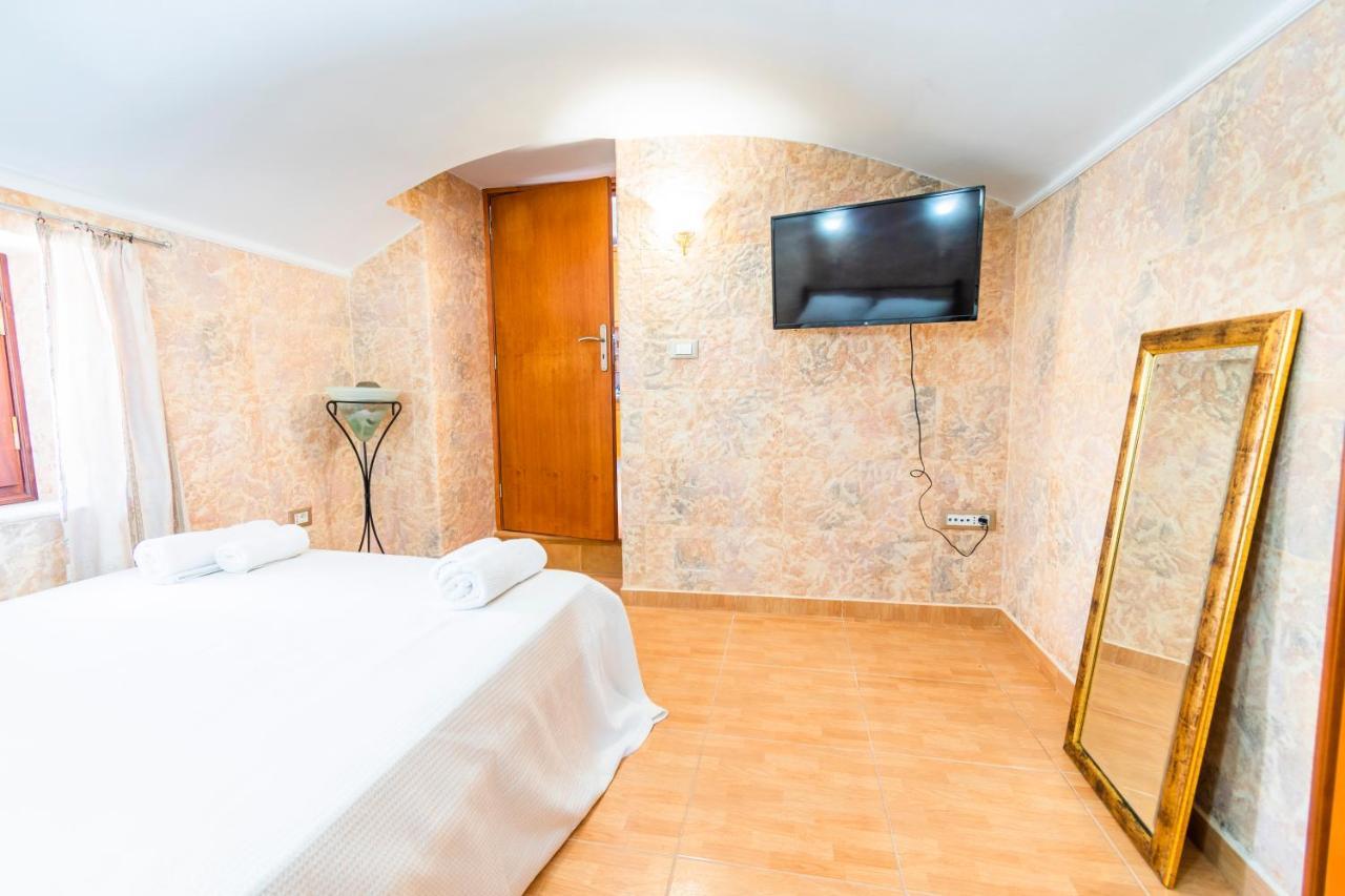 Eirini Apartment